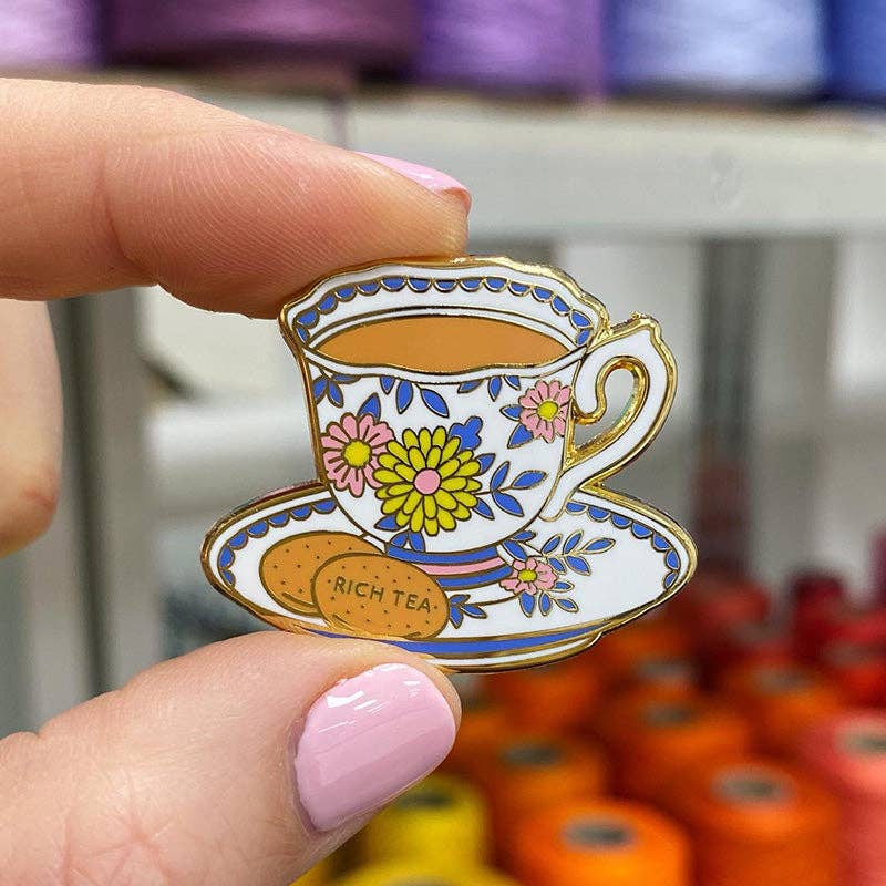 Teacup Needle Minder
