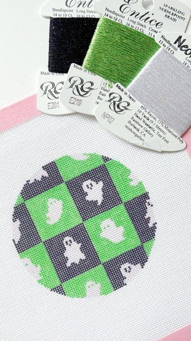 Translation missing: en.Checkered Ghost Round Halloween Needlepoint Canvas