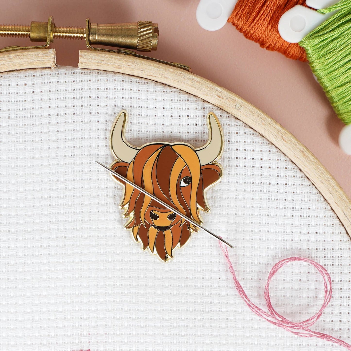 Highland Cow Needle Minder