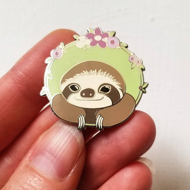 Translation missing: en.Happy Sloth Enamel Needle Minder