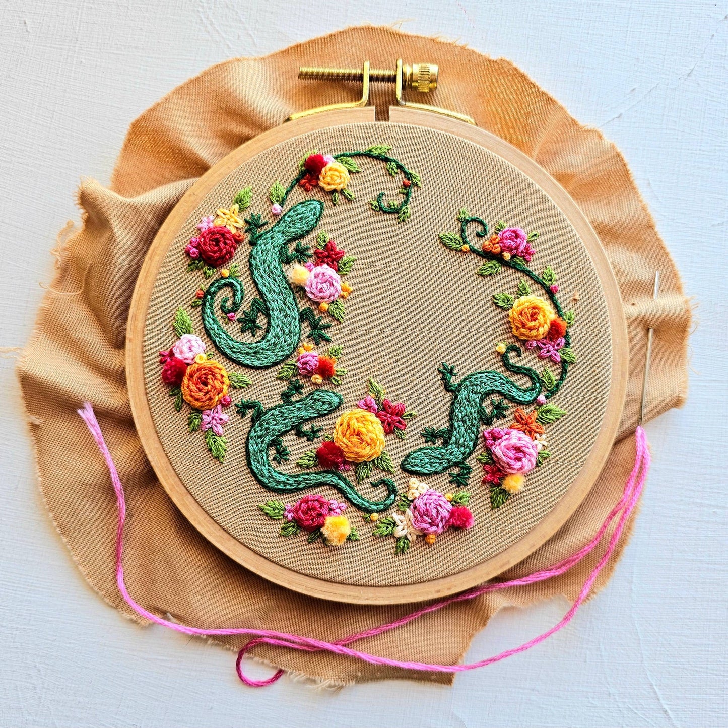 Backyard Geckos Embroidery Kit by Jessica Long