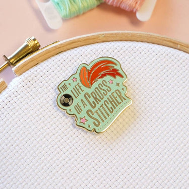 Translation missing: en.The Life of a Cross Stitcher Needle Minder