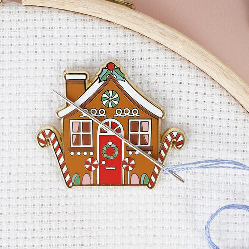Gingerbread House Needle Minder