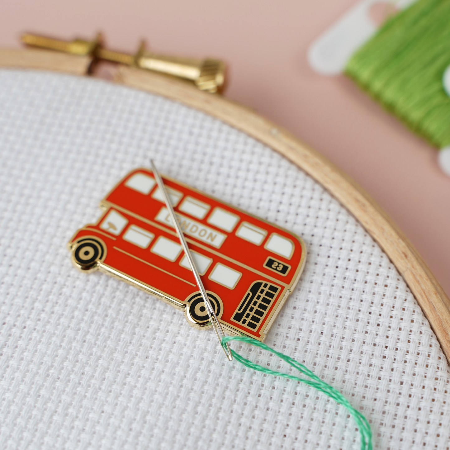 London Bus Needle Minder
