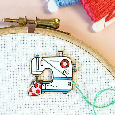Translation missing: en.Sewing Machine Needle Minder