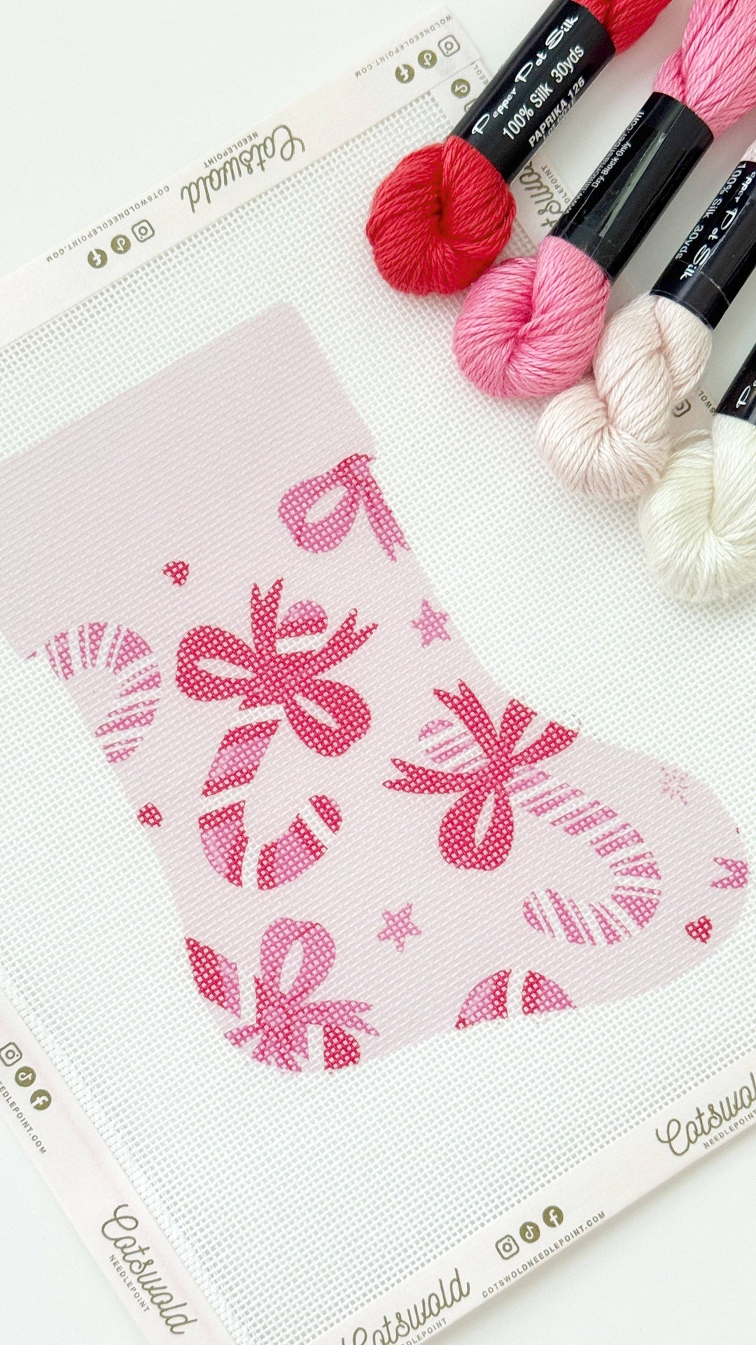 Candy Cane Bows Mini Christmas Needlepoint Canvas