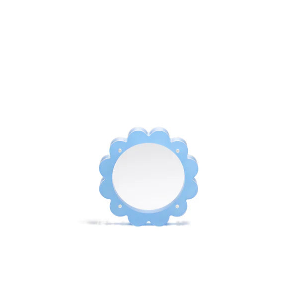 Penny Linn Scallop Acrylic Frame 4" Circle