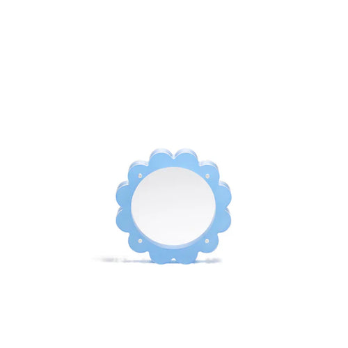 Penny Linn Scallop Acrylic Frame 4" Circle