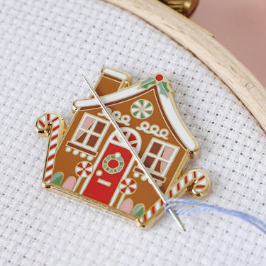 Translation missing: en.Gingerbread House Needle Minder